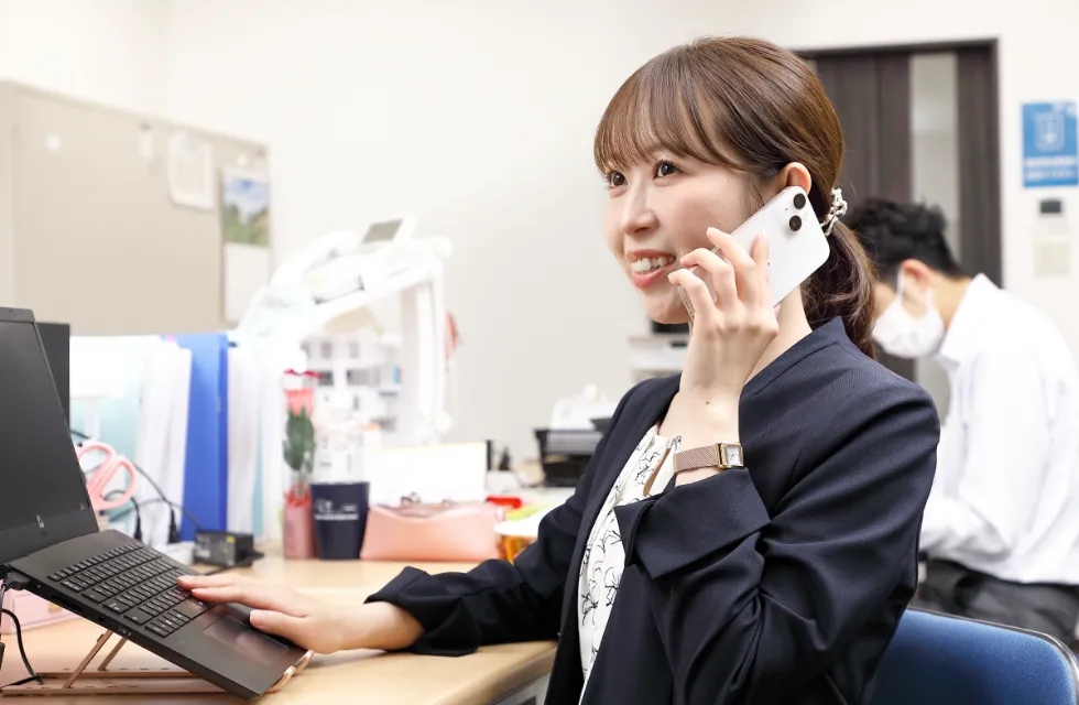 インタビューの写真